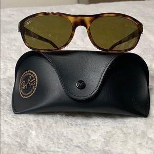 Ray Ban Unisex RB4114 642/73 Active Lifestyle